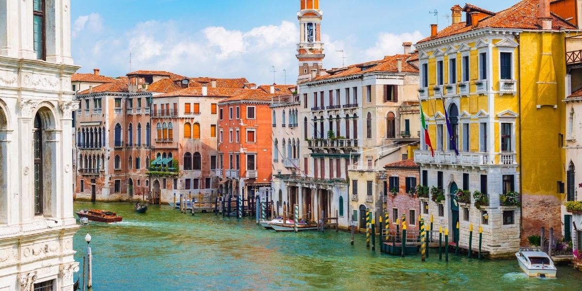 Mahogany water taxi at Venice Marco Polo airport